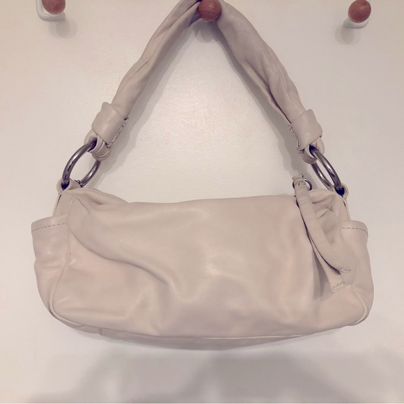 Coach leather handbag - like new - Picture 2 of 4